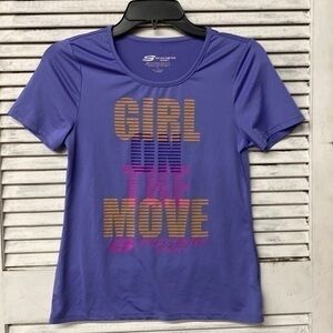 Skechers Sport Tee “Girl On The Move” size Large